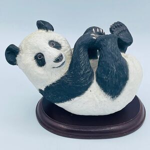 Vintage Lenox Smithsonian Institute PANDA Bear Fine Porcelain Figurine & Base